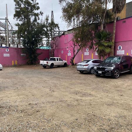 Hotel Yolanda Tijuana Bagian luar foto